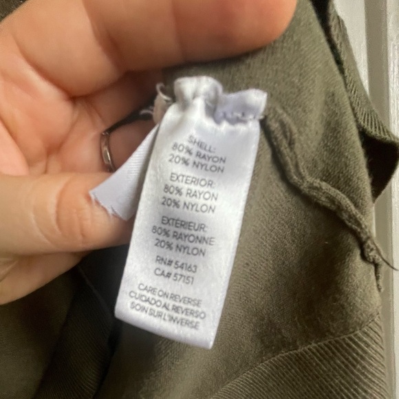 Calvin Klein Olive Green Mock Neck Sweater With Gold Tone Buttons. Pre-Owned. - Picture 5 of 6